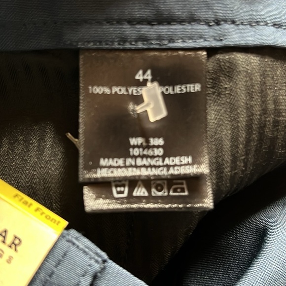 Haggar Navy Performance Shorts Moisture Wicking Size 44W/9.5” - Picture 6 of 6